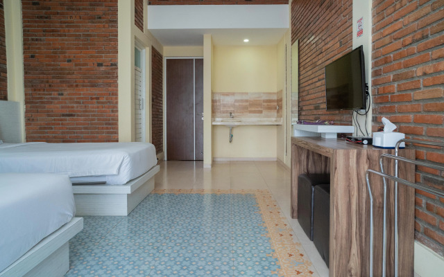 Urbanview Hotel Omah Anin Batu