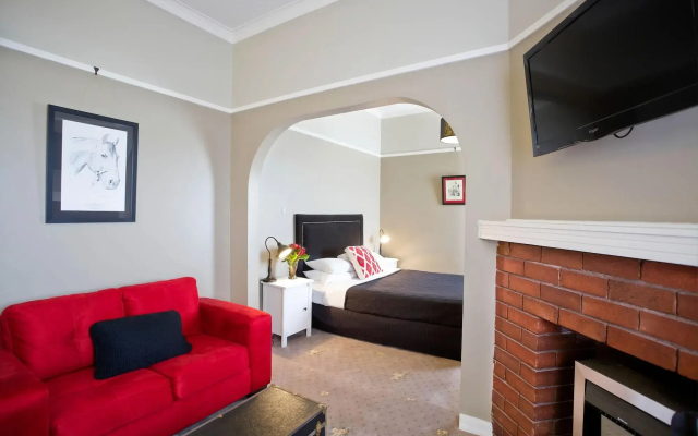 Katoomba Hotel