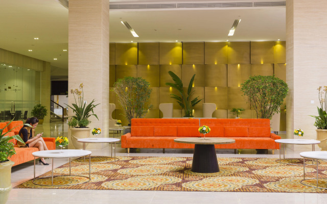 Diamond Bay Hotel