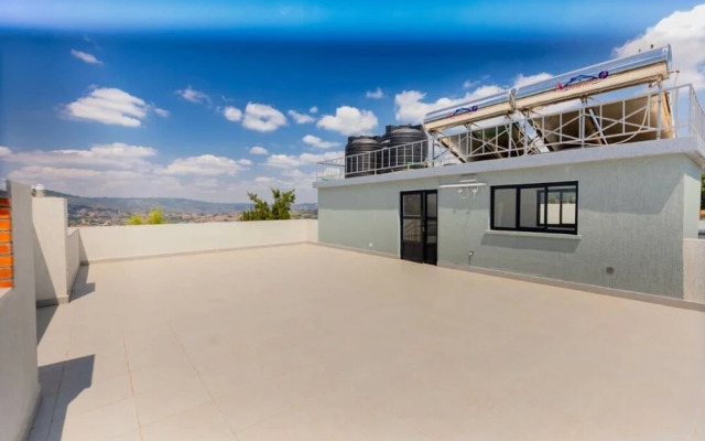 Bright Hotel and apartement