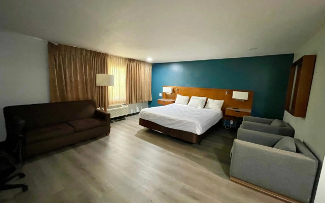 Portside Inn & Suites