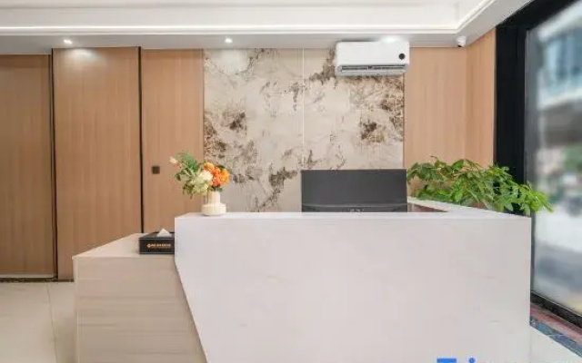 Jinfeng Yaju Business Apartment (Zengcheng Zhucun Subway Station)