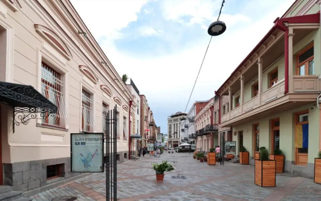 Stylish 2BR apt in the heart of old Tbilisi