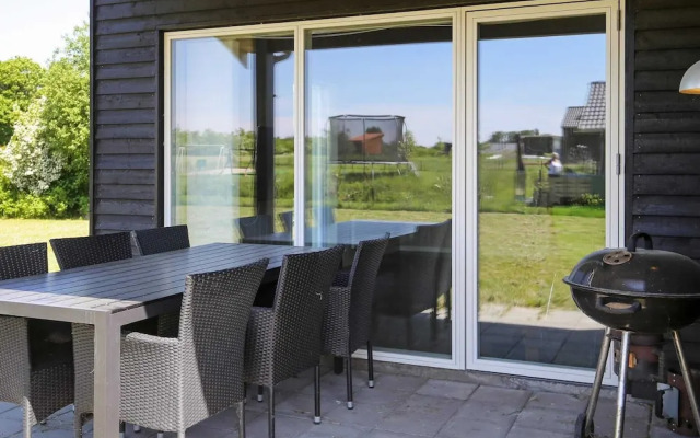 6 Person Holiday Home in Horve