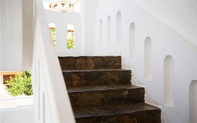 Varouxakis Hotel