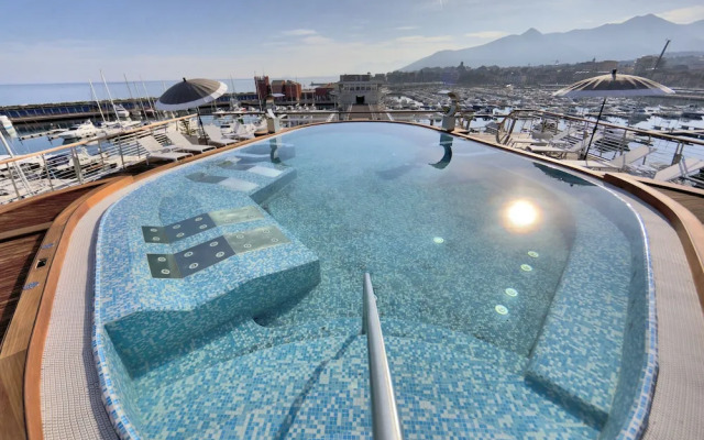 Albergo Yacht Club Marina di Loano