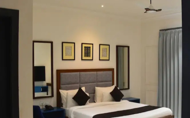 Sita Royal Lakside Chalet