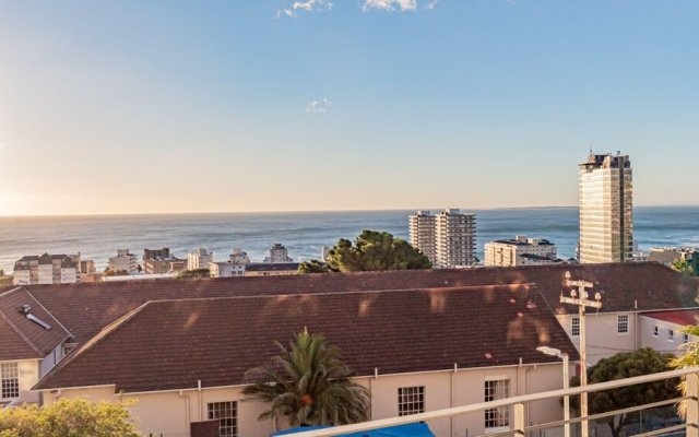 Modern Sea Point Apartment With Wonderful Sea Views Alpha Sunsets