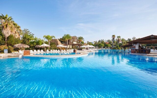 PortAventura Hotel El Paso - Includes unlimited access to PortAventura Park & 1 access to Ferrari Land