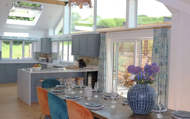 Leafield House @ Nables Farm