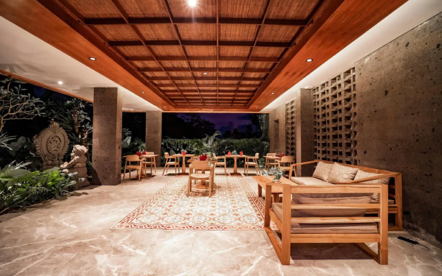 Uma Shanti Villa