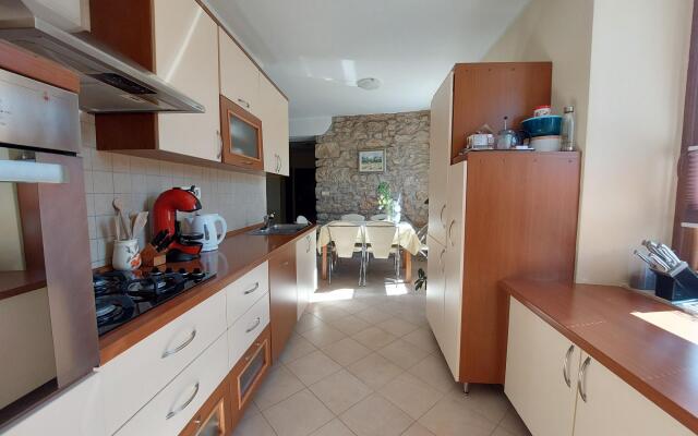 Apartment Niki in Tribalj