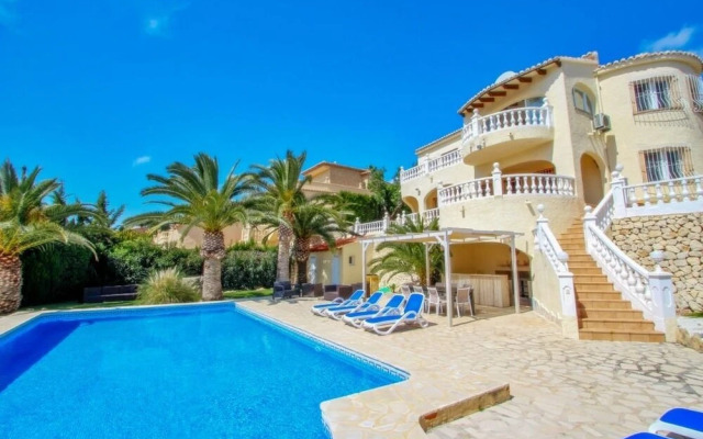Fabya - Sea View Villa With Private Pool In Teulada
