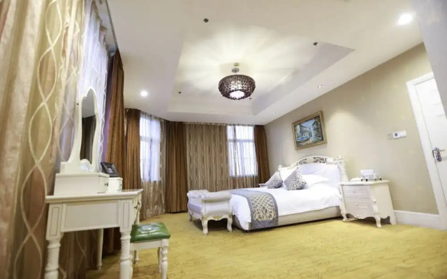Nanjing Suning Universal Hotel