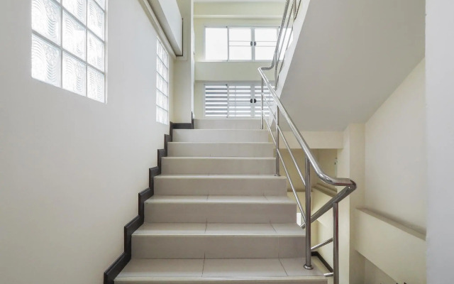 OYO 660 Taevaraj Place