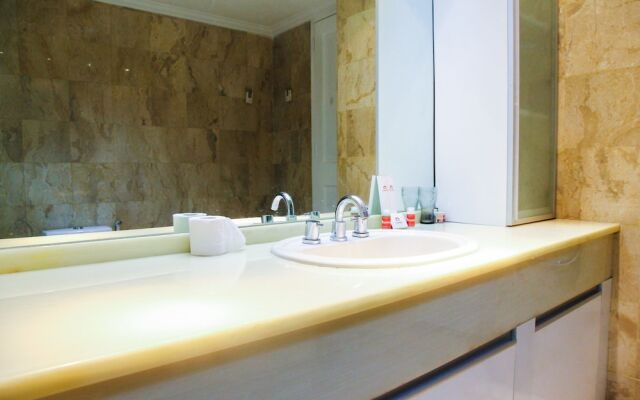 Best Spacious 3BR Park Royale Apartment