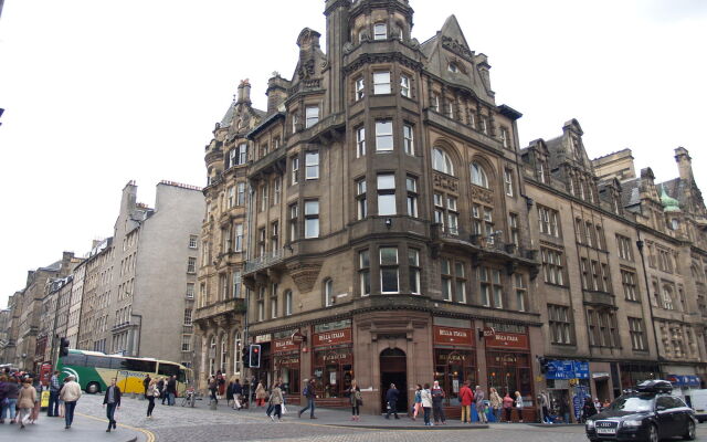 Royal Mile Mansions Apartment 27