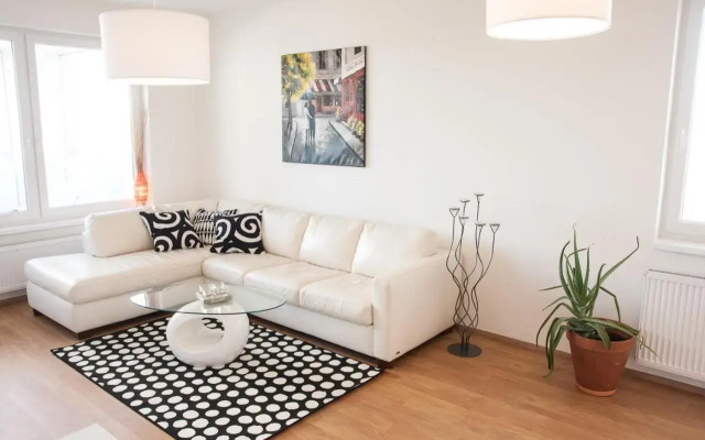 Prostorný 3 pokojový apartmán s dvěma terasami