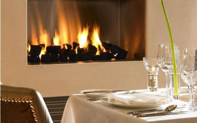 Westport Plaza Hotel