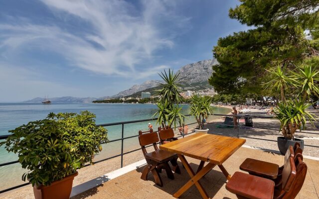 Beach rooms Riviera