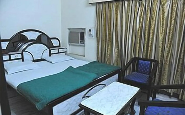Regal Hotel