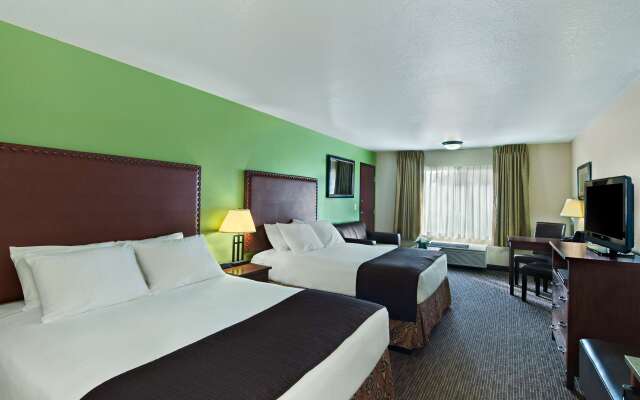 Oxford Suites Hermiston
