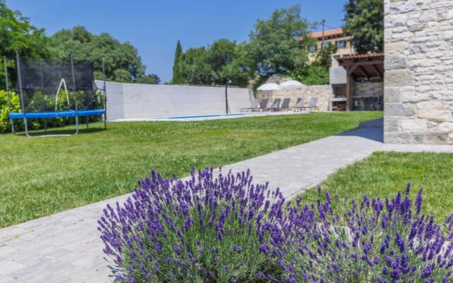 Villa Mirta