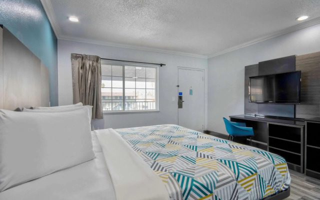 Studio 6 Suites – San Bernardino, CA