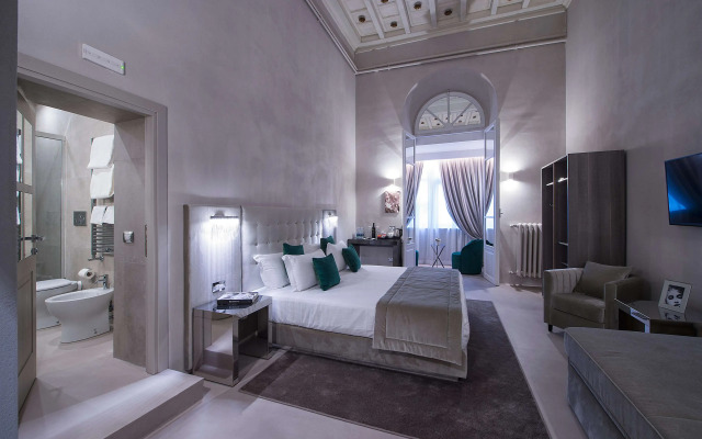 Terrace Pantheon Relais