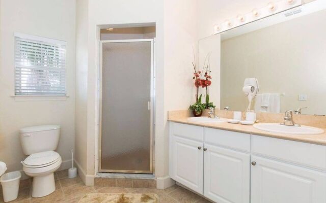 Lucaya Village - 3040 Polynesian Isle Blvd