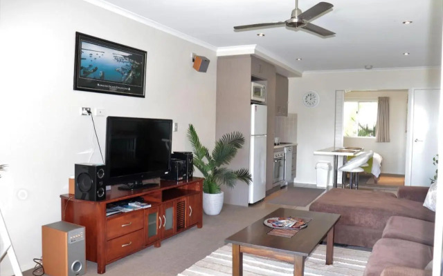 Watersons at Airlie Central Apartments