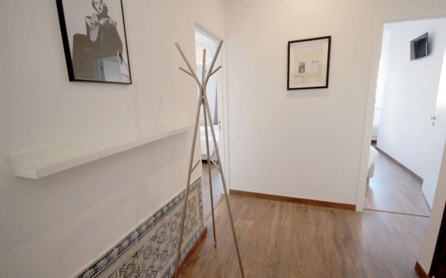 Lisbon Domus 4 by amcf