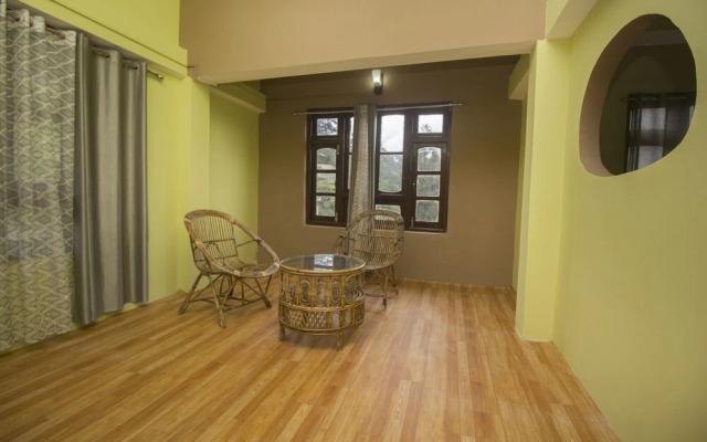 Spot On 61318 Plato Homestay