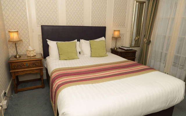 Quayside Hotel