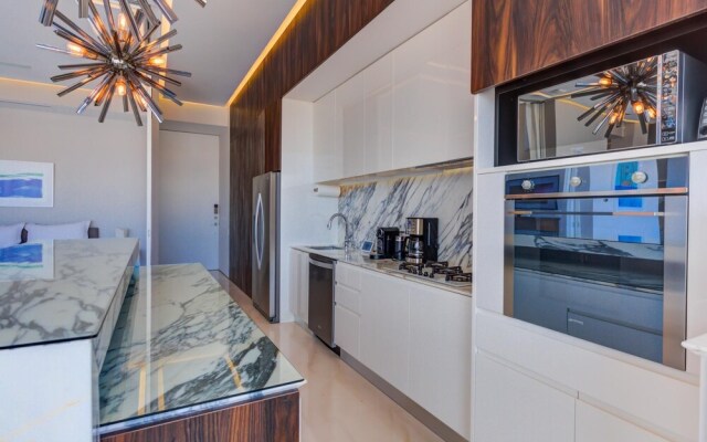Pier 57 Penthouse 703 Romantic Zone Spectacular Ocean Views