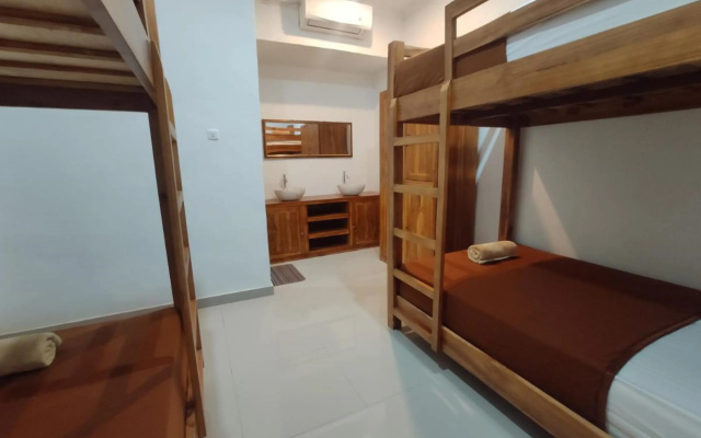 Gedhong Hostel