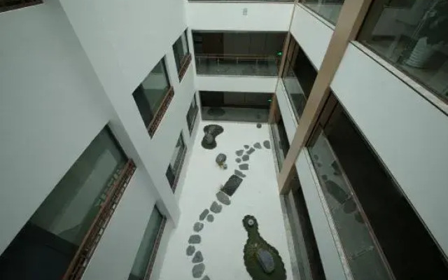 Century Runhua Hotel