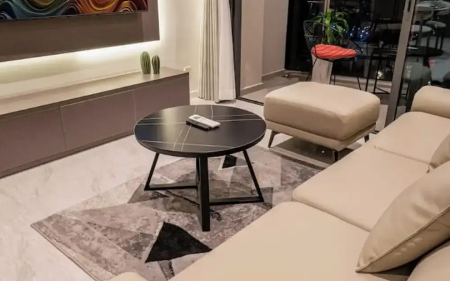 Odela The River Metropole Apt Hotel
