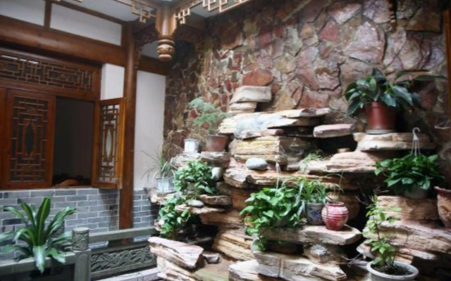 Dongshan Courtyard Inn