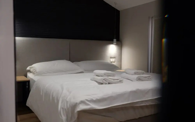 D rooms City-center Tirana