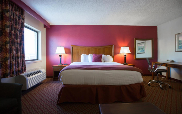 Baymont Inn and Suites Joplin