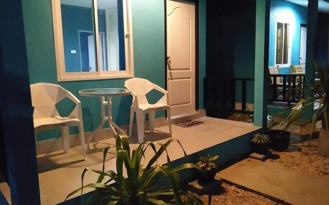 Lanta A&J Klong Khong Beach