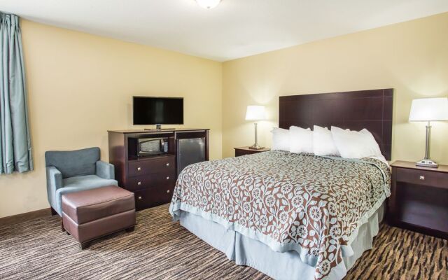 Days Inn Evansdale Waterloo