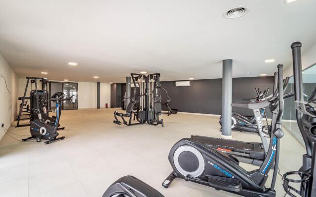 LME13.3A- Modern and luxury flat close to port