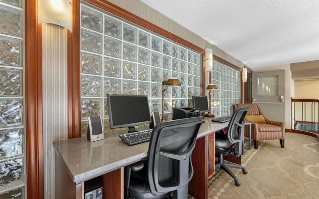 Best Western Plus Baker Street Inn