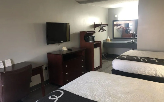 Scottish Inns Locust Grove