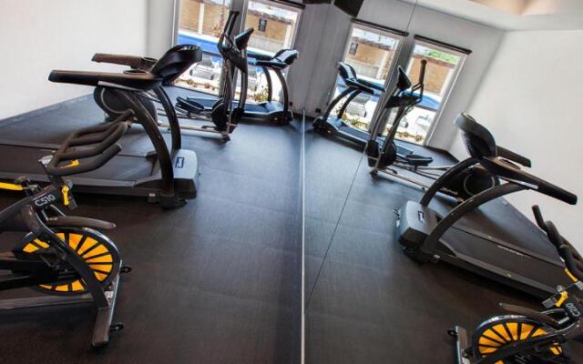 City Express Suites Cabo San Lucas