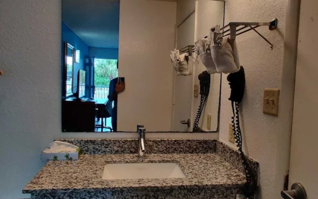 Travelodge Suites MacClenny