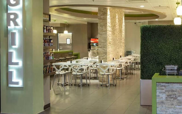 Gold Spike Hotel & Casino