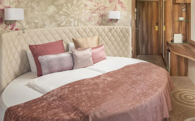 Hotel Carbona Thermal Spa